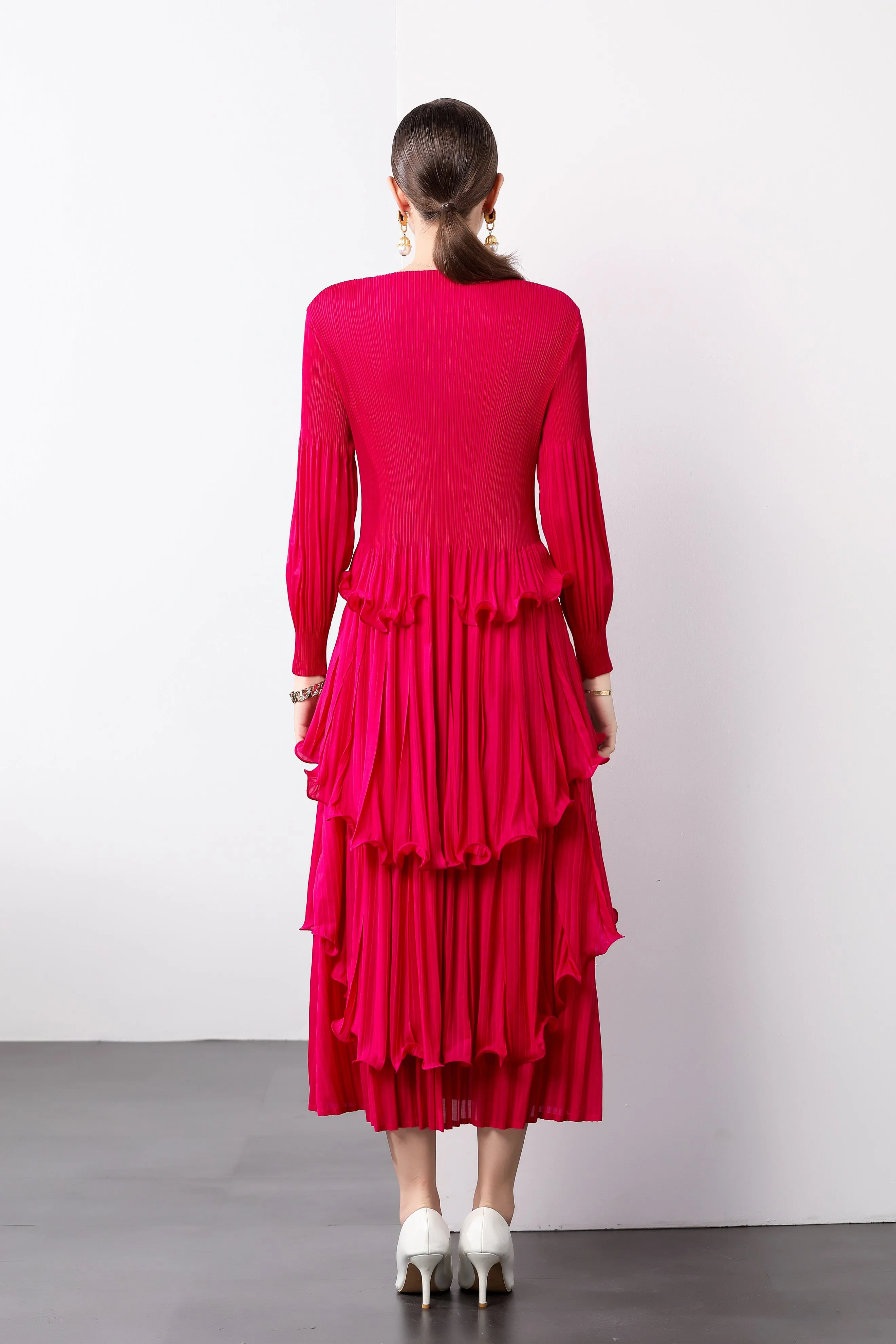 Women's Pleated Elastic Layered Hem Midi Dress